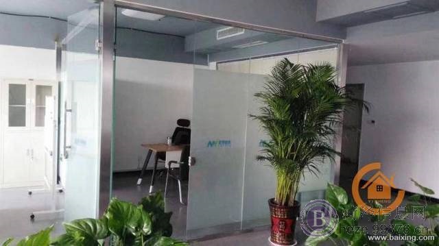 公园大厦200平办公楼,户型方正 中央空调 新装修
