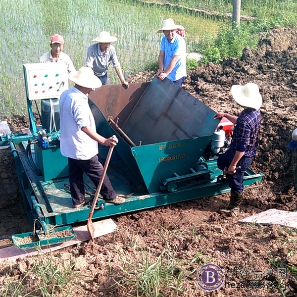 全自动防渗渠现浇成型机为水利建设者压缩成本**经济收益